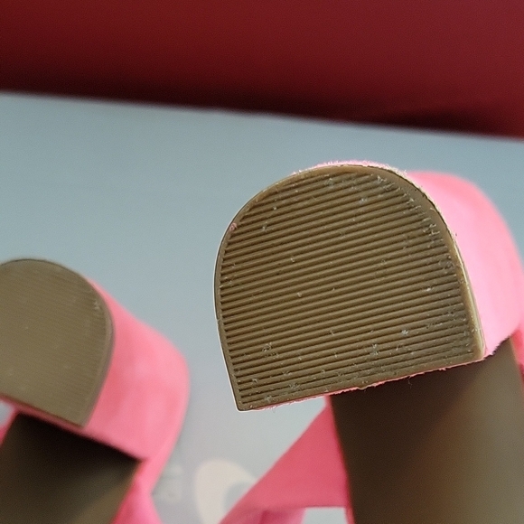 Trary Pink Women's Sandals sz 11 - Picture 8 of 8